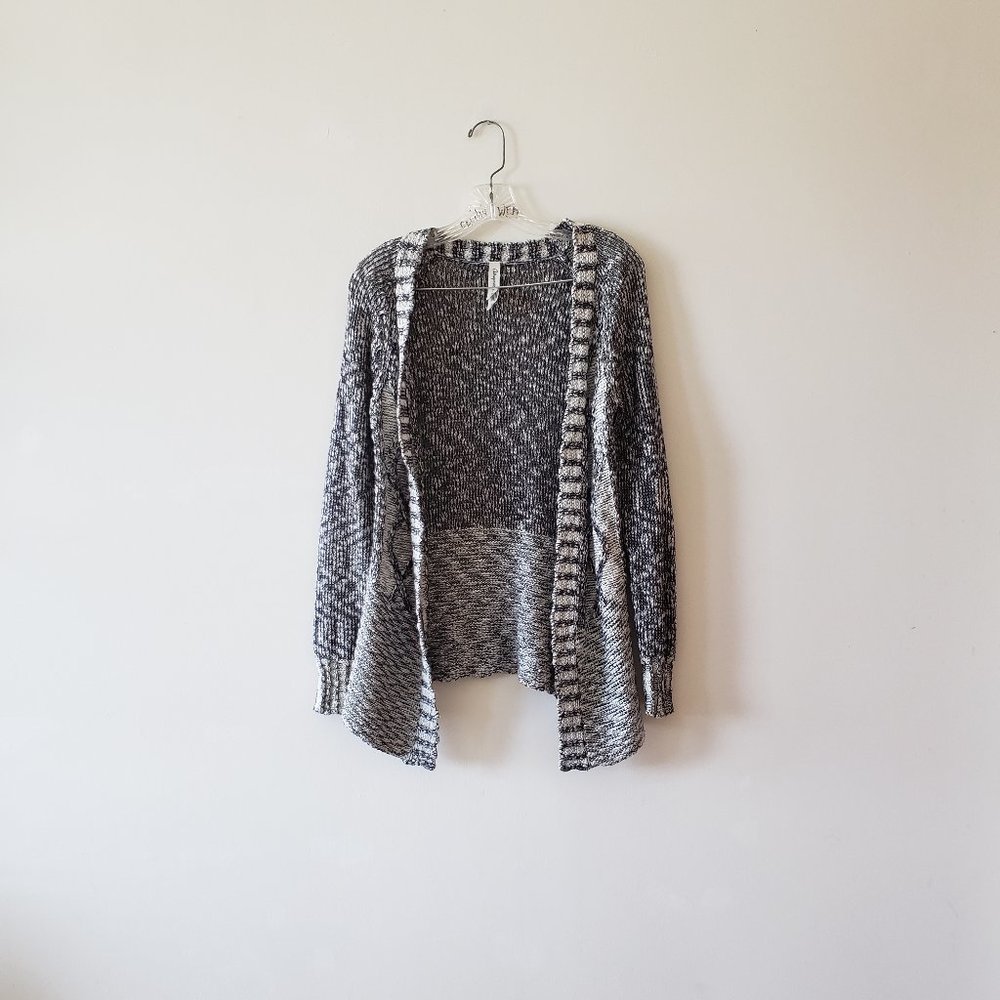 Aeropostale BW Knit Open Cardigan Medium